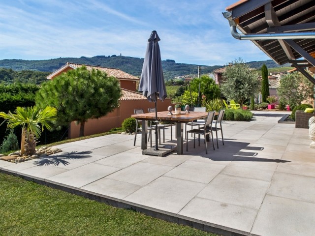 L’entretien de la terrasse de sa maison